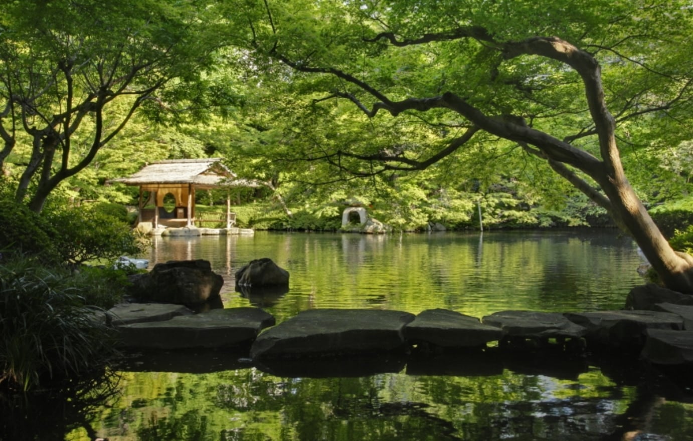 八芳園の日本庭園のイメージ写真