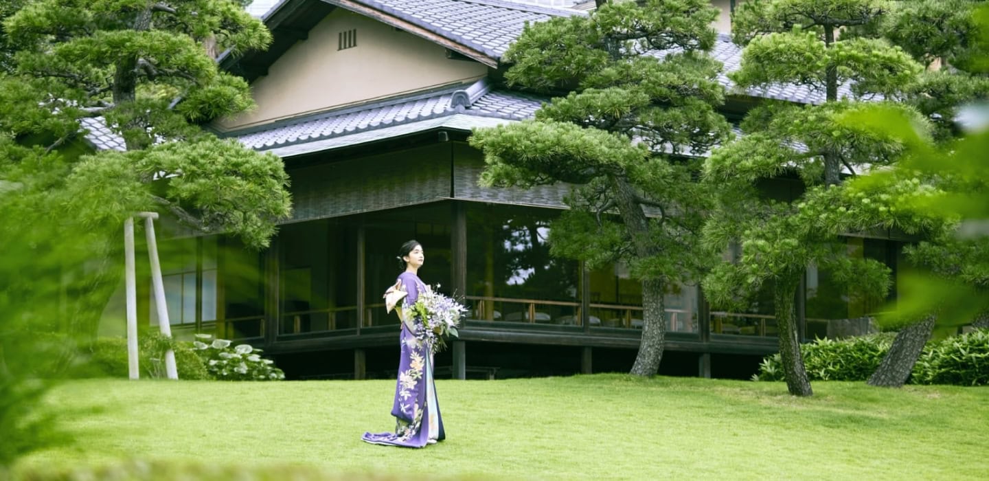 八 芳 園 結婚 式