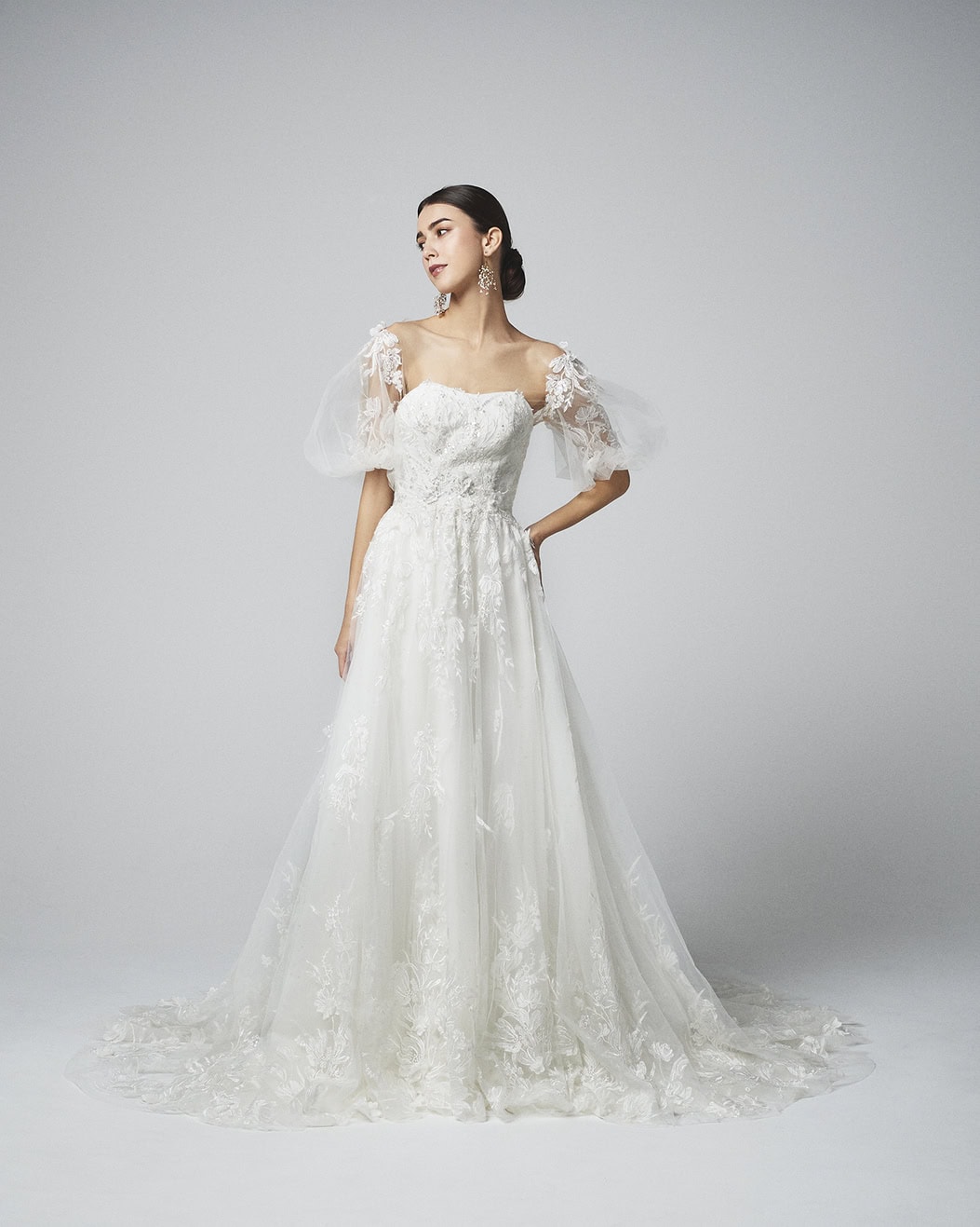 FOUR SIS &CO.より2023年4月に入荷予定新作ドレスの発表 | 八芳
